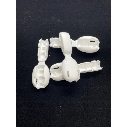 Plastová koncovka zamačkávací bílá