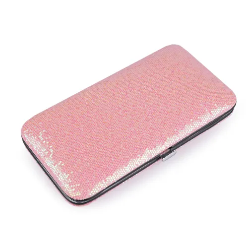 Manikúra v pouzdře s glitry