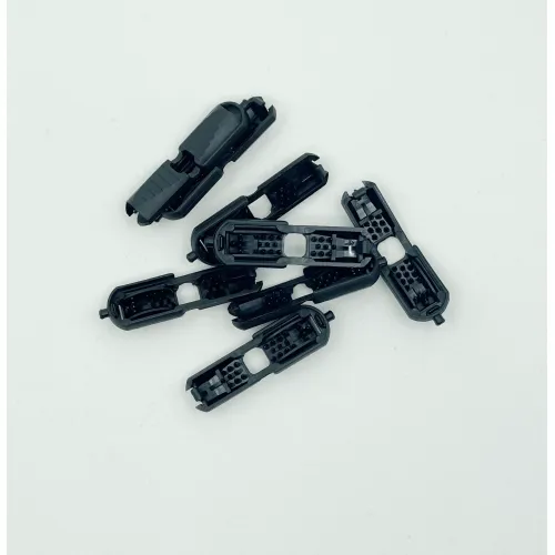 Plastová koncovka zamačkávací černá