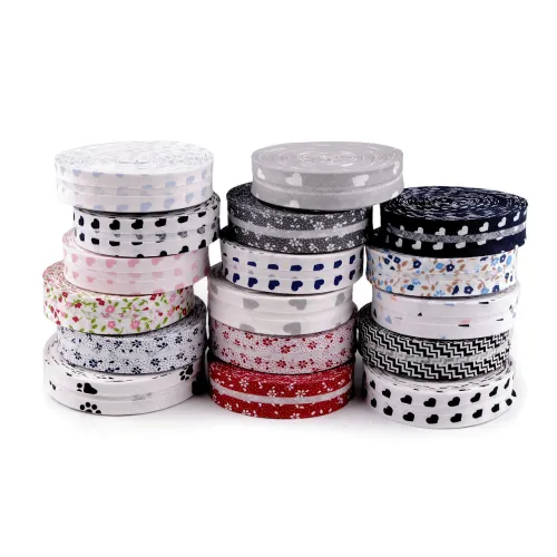 Šikmý proužek bavlněný vzorovaný šíře 20 mm zažehlený