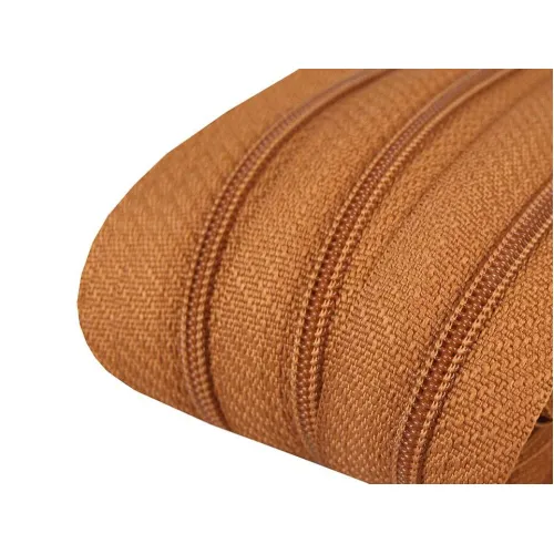 Zip spirálový v metráži 3mm sv. hnědá Zip spirálový v metráži 3mm sv. hnědá
